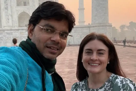 Taj Mahal Sunrise Tour by Car (1)