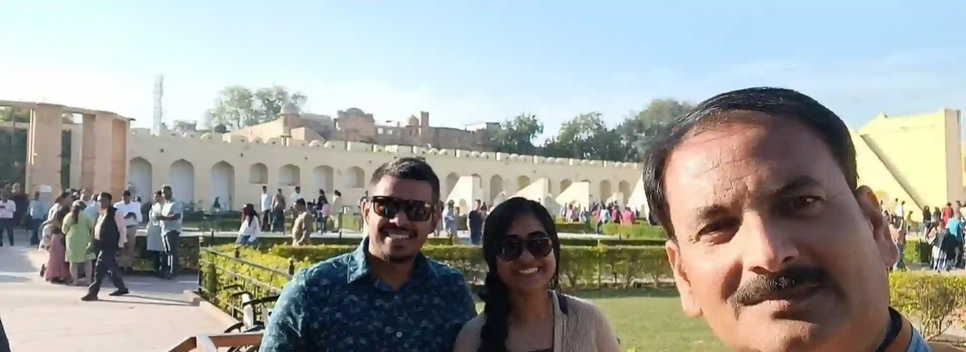 Taj Mahal Tour Guide