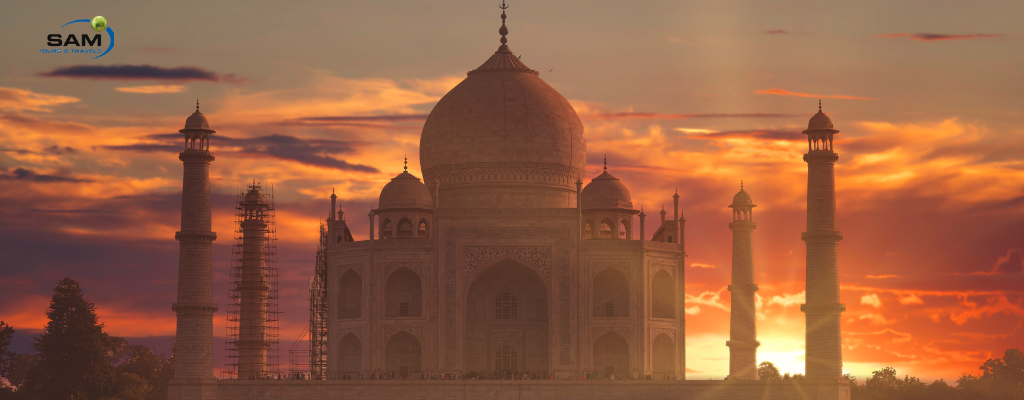 Sunrise Photography at the Taj Mahal: Best Time, Angles & Photo Tips
