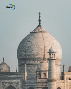 How to Take Professional Taj Mahal Photos: Best Angles, Lighting & Photography Tips